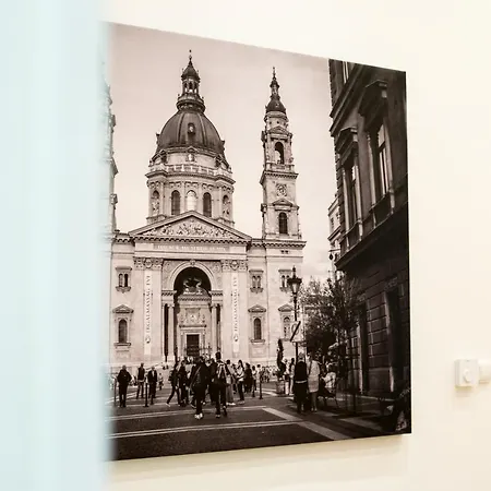 Sas4 By The Cathedral Apartment Budapest
