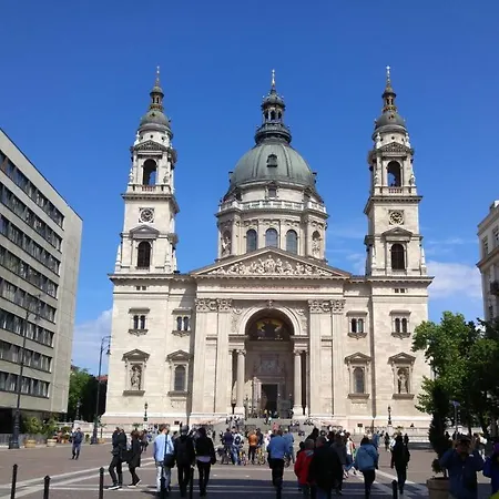 Sas4 By The Cathedral